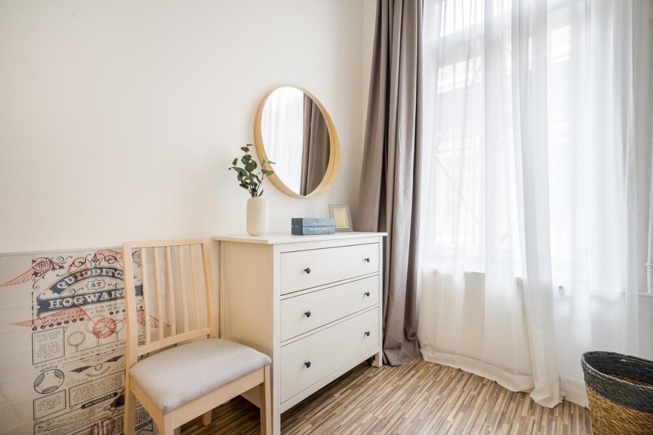 Bpr Delia'S Apartment ブダペスト エクステリア 写真